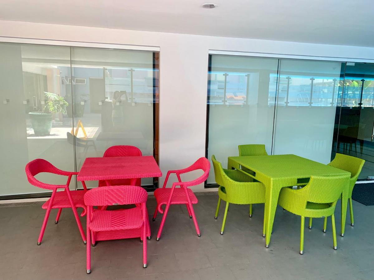 Chillax Studio 101 Newport Boulevard Manila Eksteriør bilde